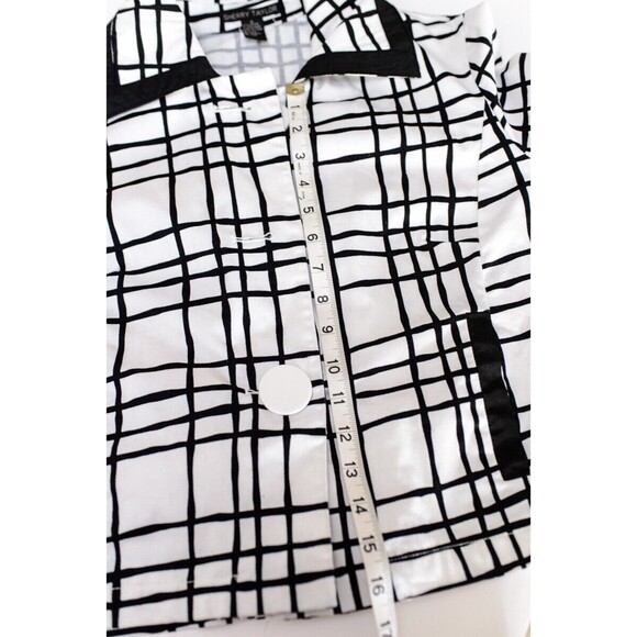 Sherry Taylor Women's Black and White Blazer missing button Small Geometric - Picture 6 of 7